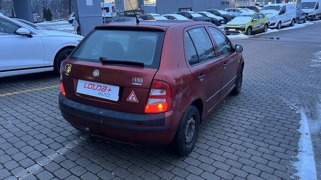 OB199V00749_11.webp_FABIA Comfort 1.4 16V 55 kW manuál