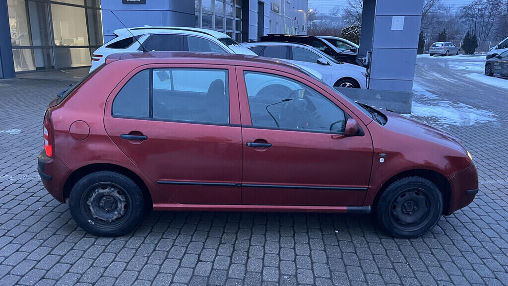 OB199V00749_12.webp_FABIA Comfort 1.4 16V 55 kW manuál