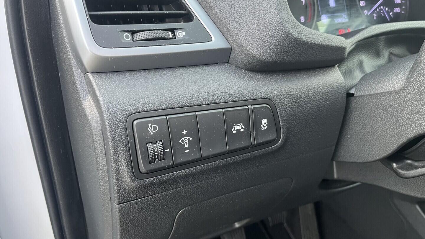 OB199V00753_22.webp_TUCSON Trikolor 1.6 TGDi 130 kW manuál