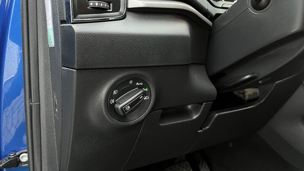 OB199V00755_22.webp_KAROQ Ambition 1.5 TSI 110 kW automat