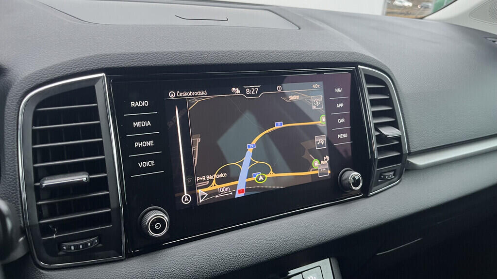 OB199V00755_25.webp_KAROQ Ambition 1.5 TSI 110 kW automat