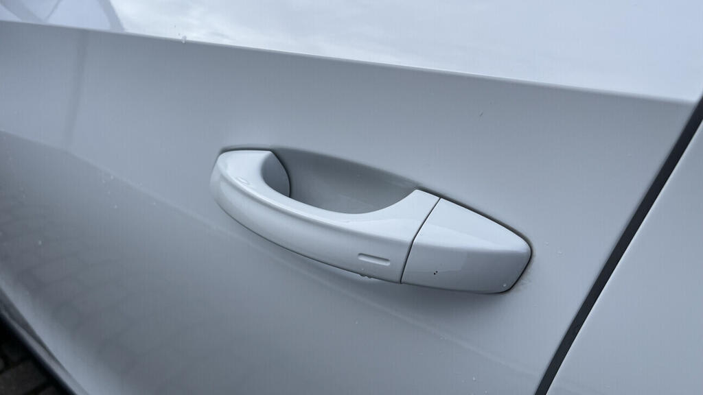 OB199V00758_32.webp_FABIA Monte Carlo 1.0 TSI 85 kW automat, DPH