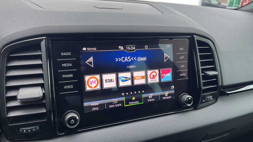 OB199V00761_24.webp_KAROQ SportLine 1.5 TSI 110 kW automat