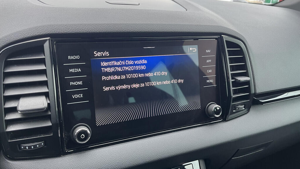 OB199V00761_26.webp_KAROQ SportLine 1.5 TSI 110 kW automat