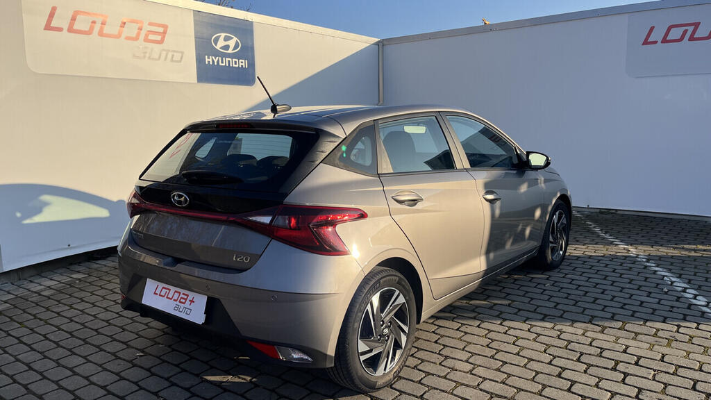 OB199V00771_11.webp_I20 Comfort Club 1.2  62 kW manuál