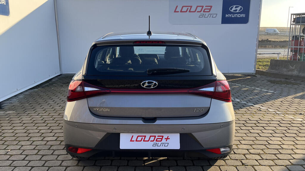 OB199V00771_17.webp_I20 Comfort Club 1.2  62 kW manuál