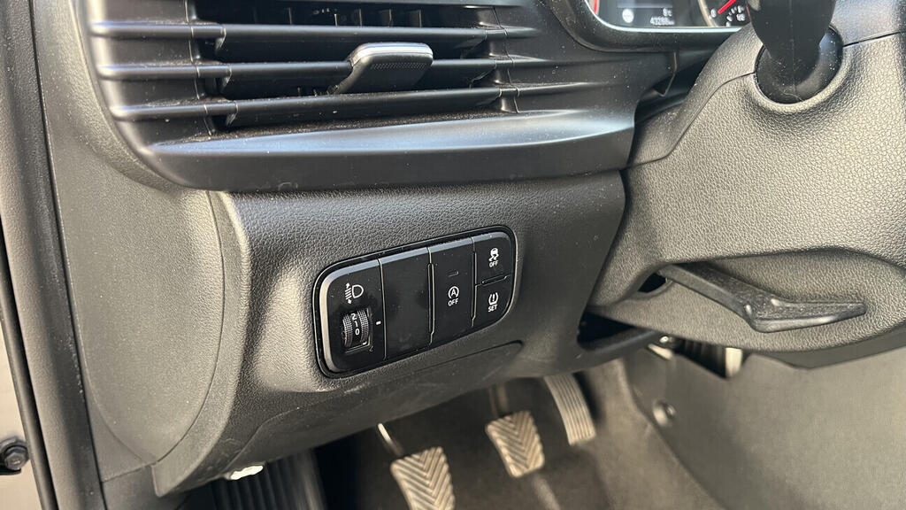 OB199V00771_22.webp_I20 Comfort Club 1.2  62 kW manuál