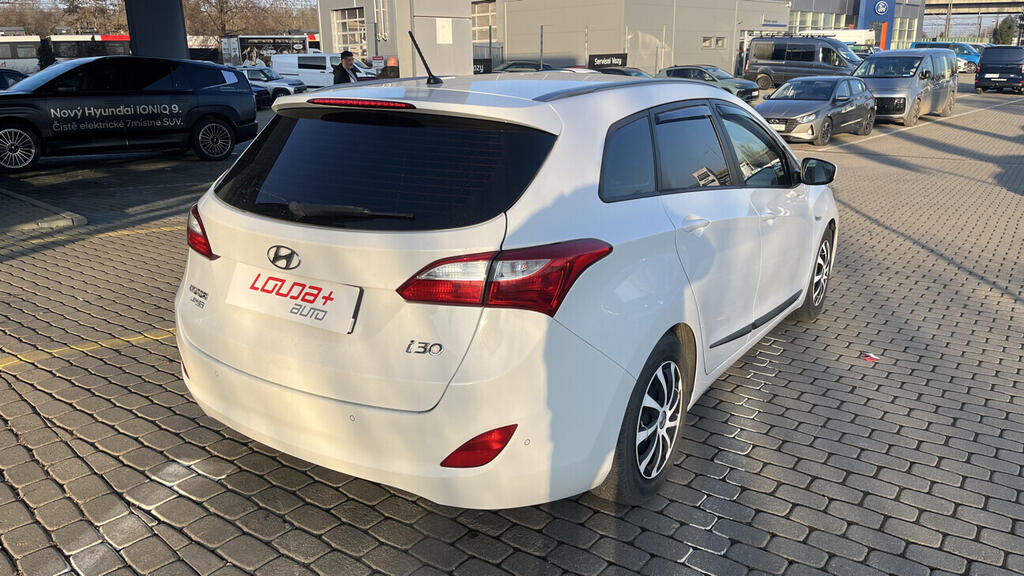 OB199V00774_11.webp_I30  1.6 GDi 99 kW manuál