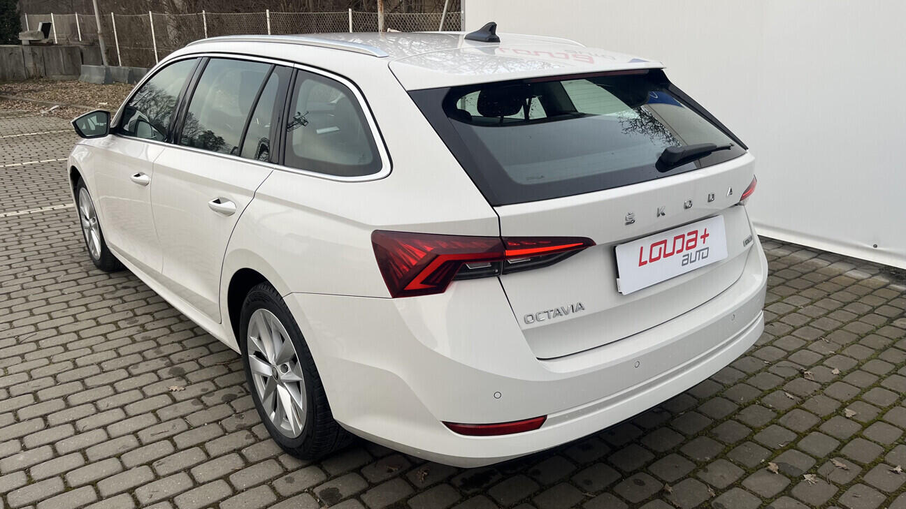 OB199V00775_15.webp_OCTAVIA Style 1.5 e-TEC 110 kW automat, DPH