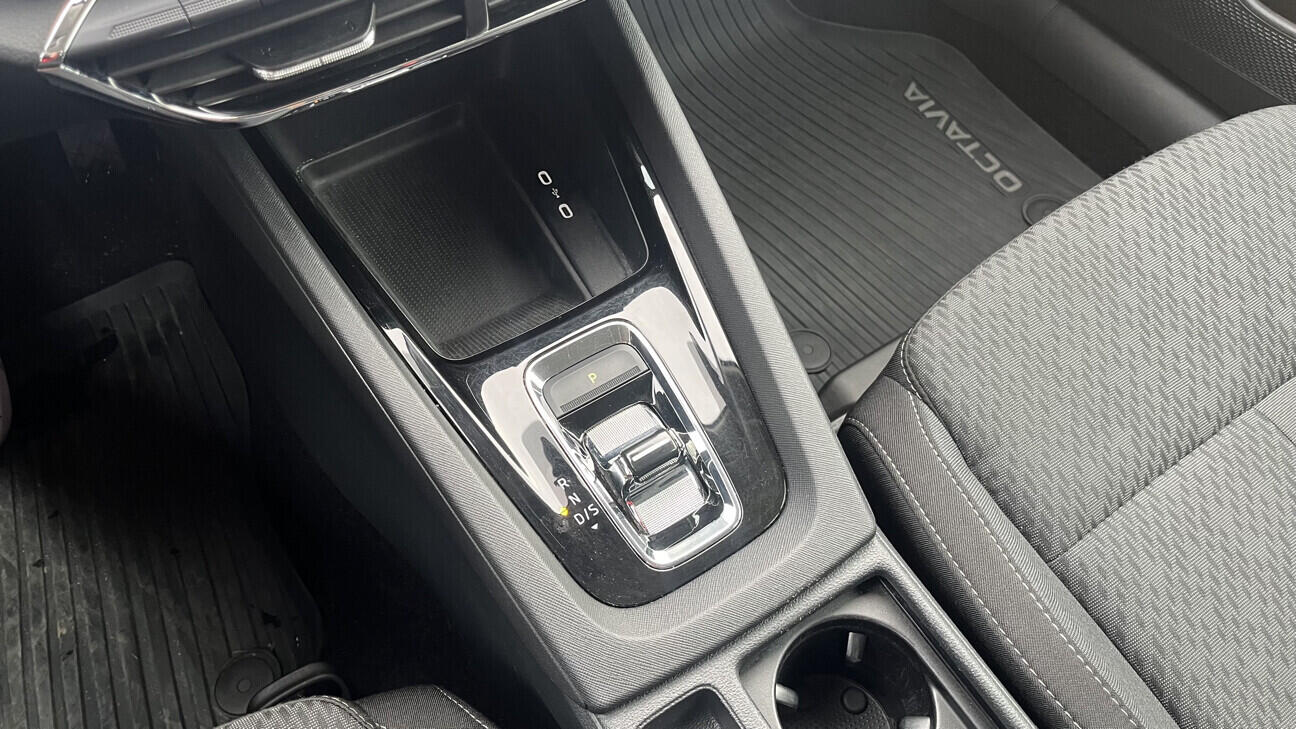 OB199V00775_29.webp_OCTAVIA Style 1.5 e-TEC 110 kW automat, DPH