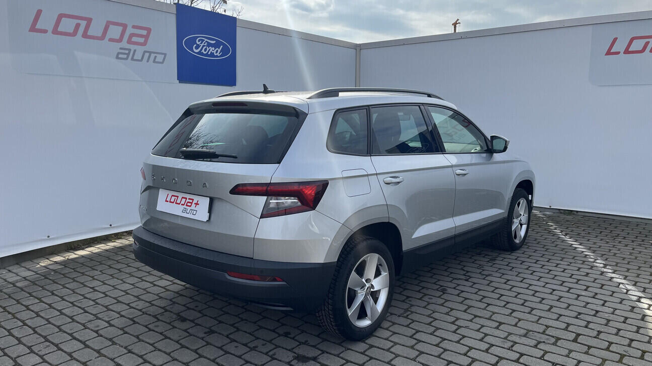 OB199V00782_11.webp_KAROQ Ambition 1.5 2.0 TSI 110 kW automat