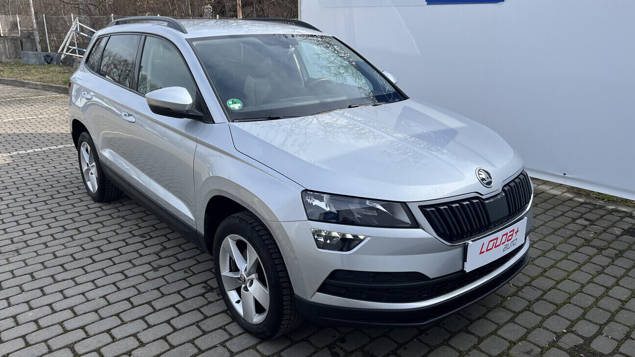 OB199V00782_14.webp_KAROQ Ambition 1.5 2.0 TSI 110 kW automat