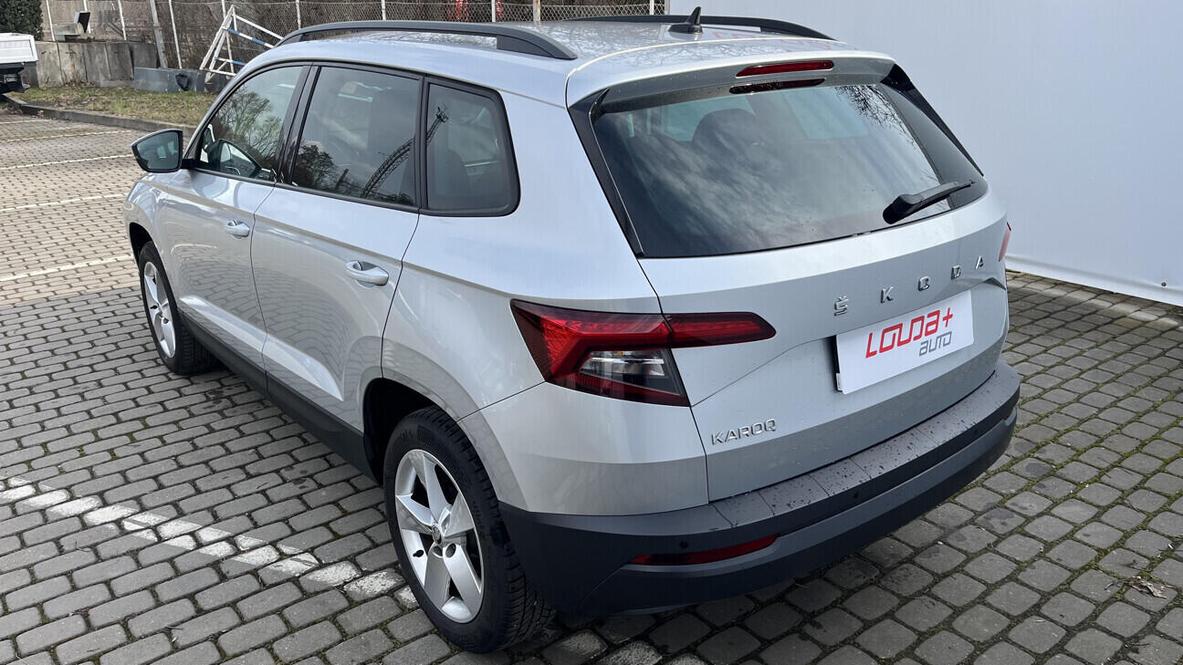 OB199V00782_15.webp_KAROQ Ambition 1.5 2.0 TSI 110 kW automat