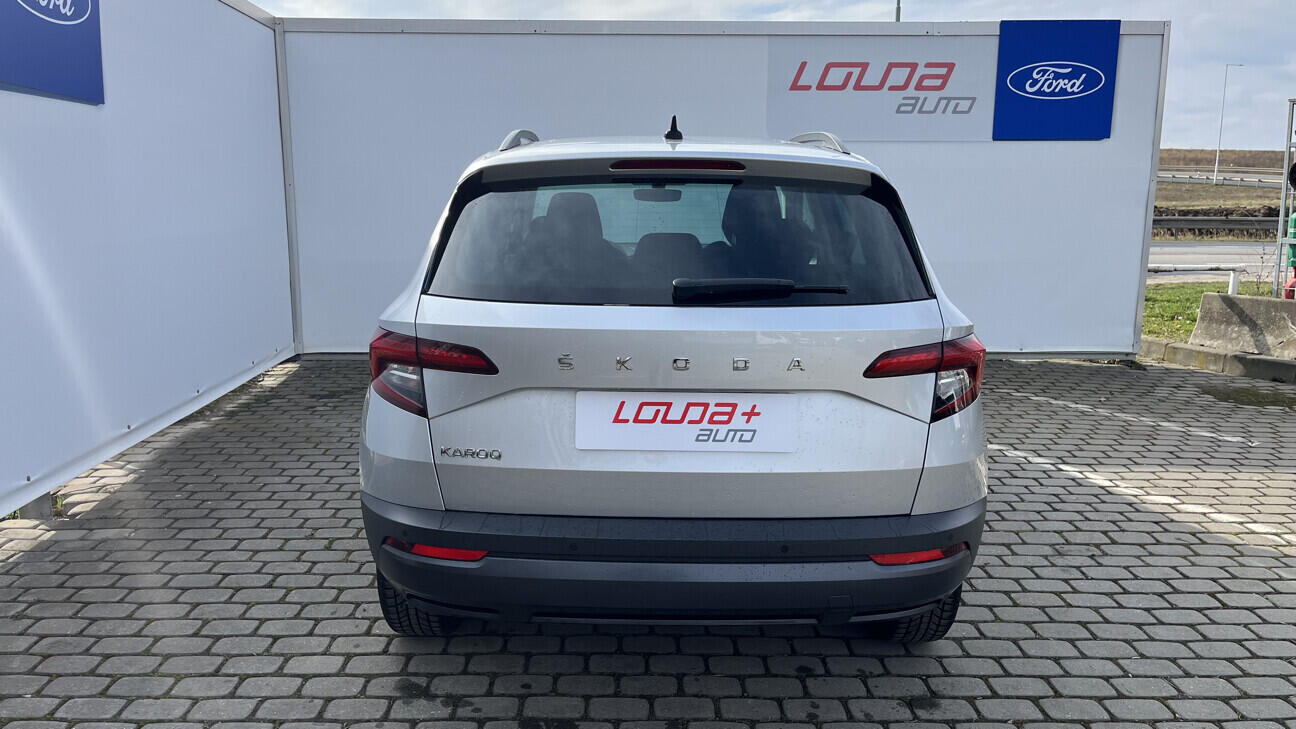 OB199V00782_17.webp_KAROQ Ambition 1.5 2.0 TSI 110 kW automat