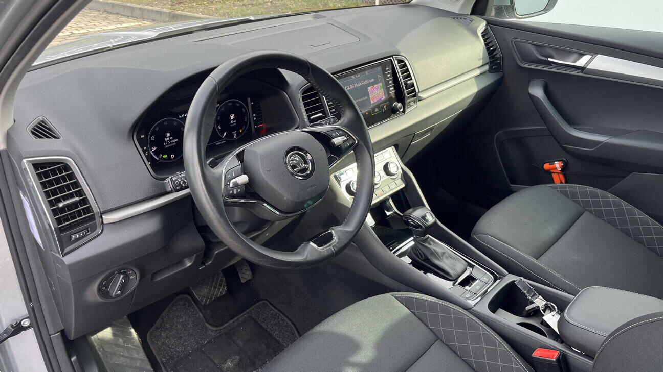 OB199V00782_19.webp_KAROQ Ambition 1.5 2.0 TSI 110 kW automat