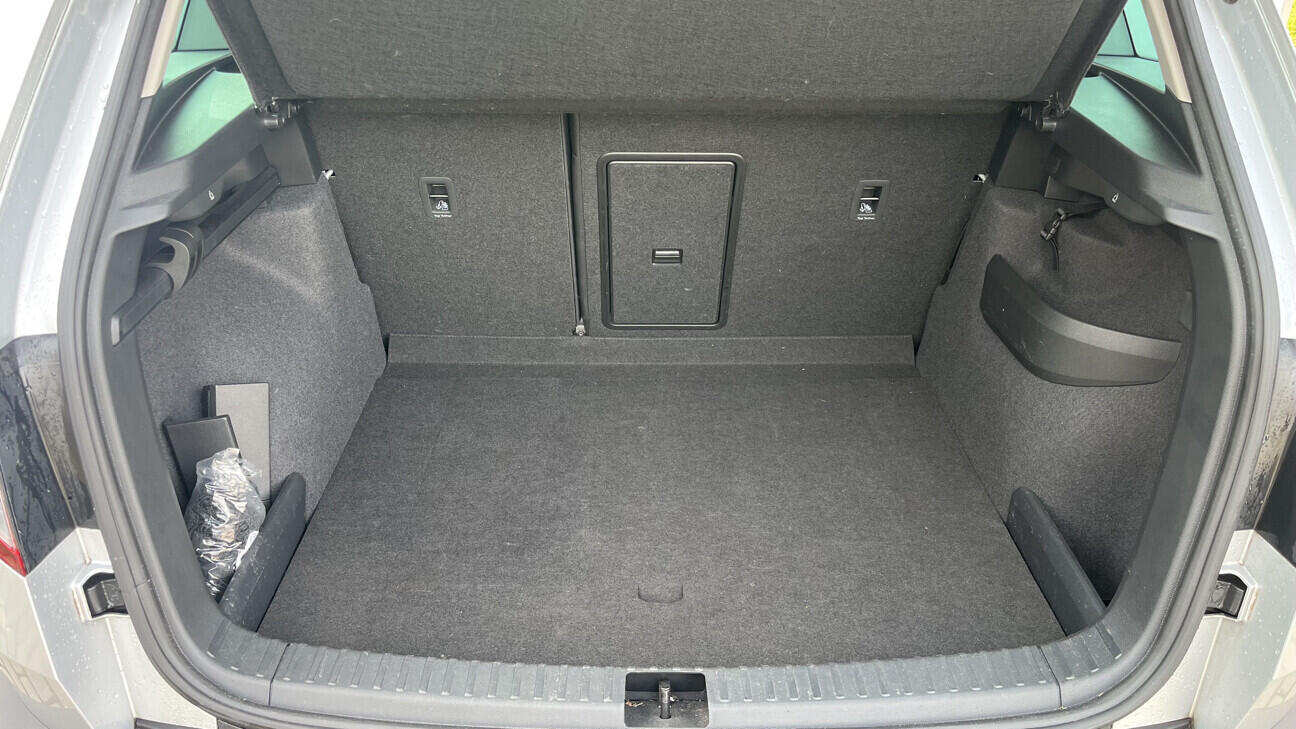 OB199V00782_31.webp_KAROQ Ambition 1.5 2.0 TSI 110 kW automat