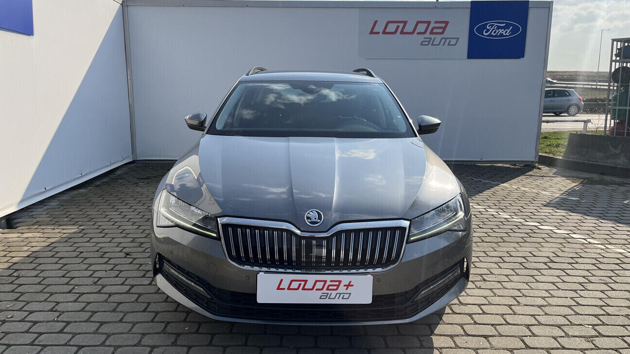 OB199V00784_13.webp_SUPERB Ambition 2.0 2.0 TDI 110 kW automat