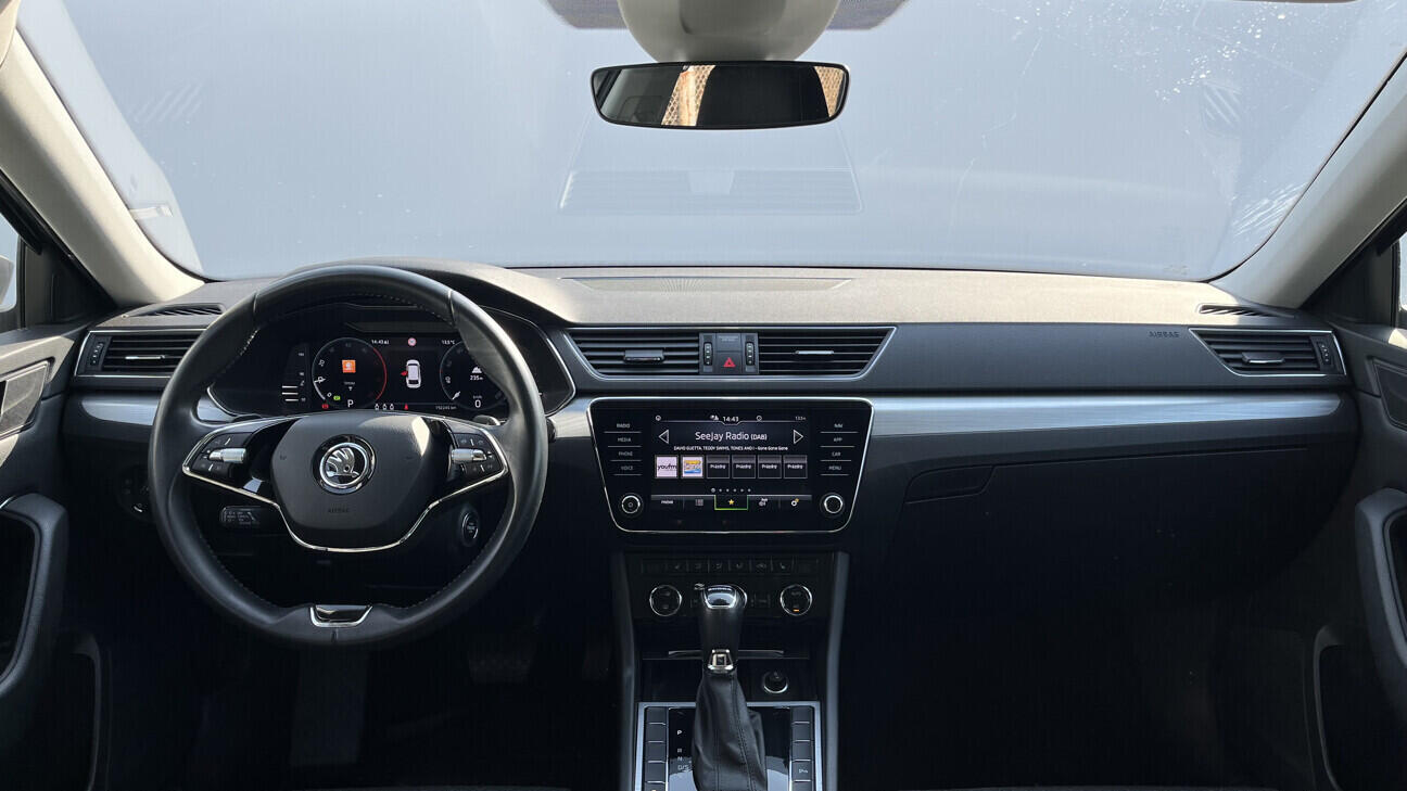 OB199V00784_18.webp_SUPERB Ambition 2.0 2.0 TDI 110 kW automat