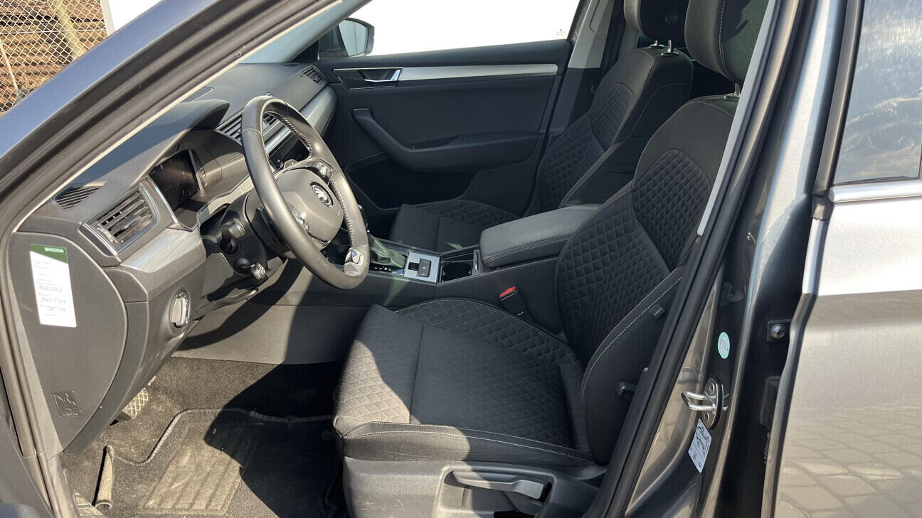 OB199V00784_20.webp_SUPERB Ambition 2.0 2.0 TDI 110 kW automat