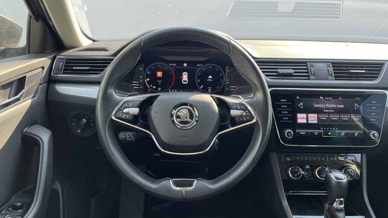 OB199V00784_23.webp_SUPERB Ambition 2.0 2.0 TDI 110 kW automat