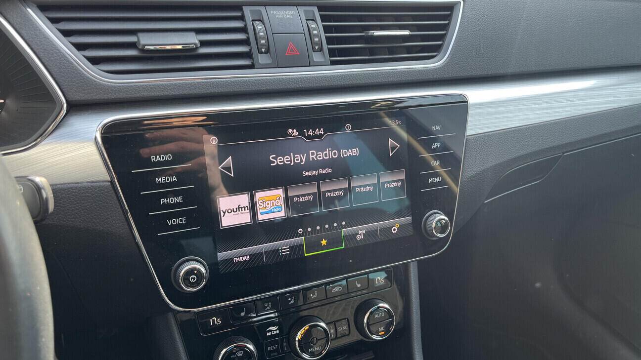 OB199V00784_24.webp_SUPERB Ambition 2.0 2.0 TDI 110 kW automat