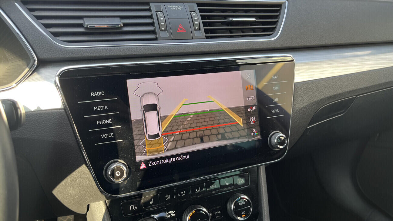 OB199V00784_27.webp_SUPERB Ambition 2.0 2.0 TDI 110 kW automat