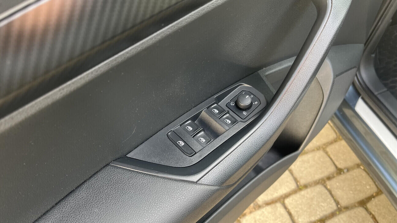 OB199V00788_21.webp_KAROQ SportLine 1.5 TSI 110 kW automat