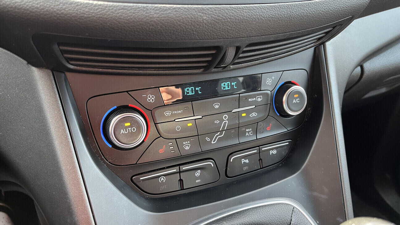 OB199V00789_26.webp_GRAND C-MAX  1.5  110 kW manuál