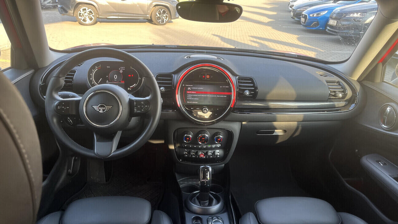 OB199V00790_13.webp_CLUBMAN  1.5 Twinpower 100 kW automat