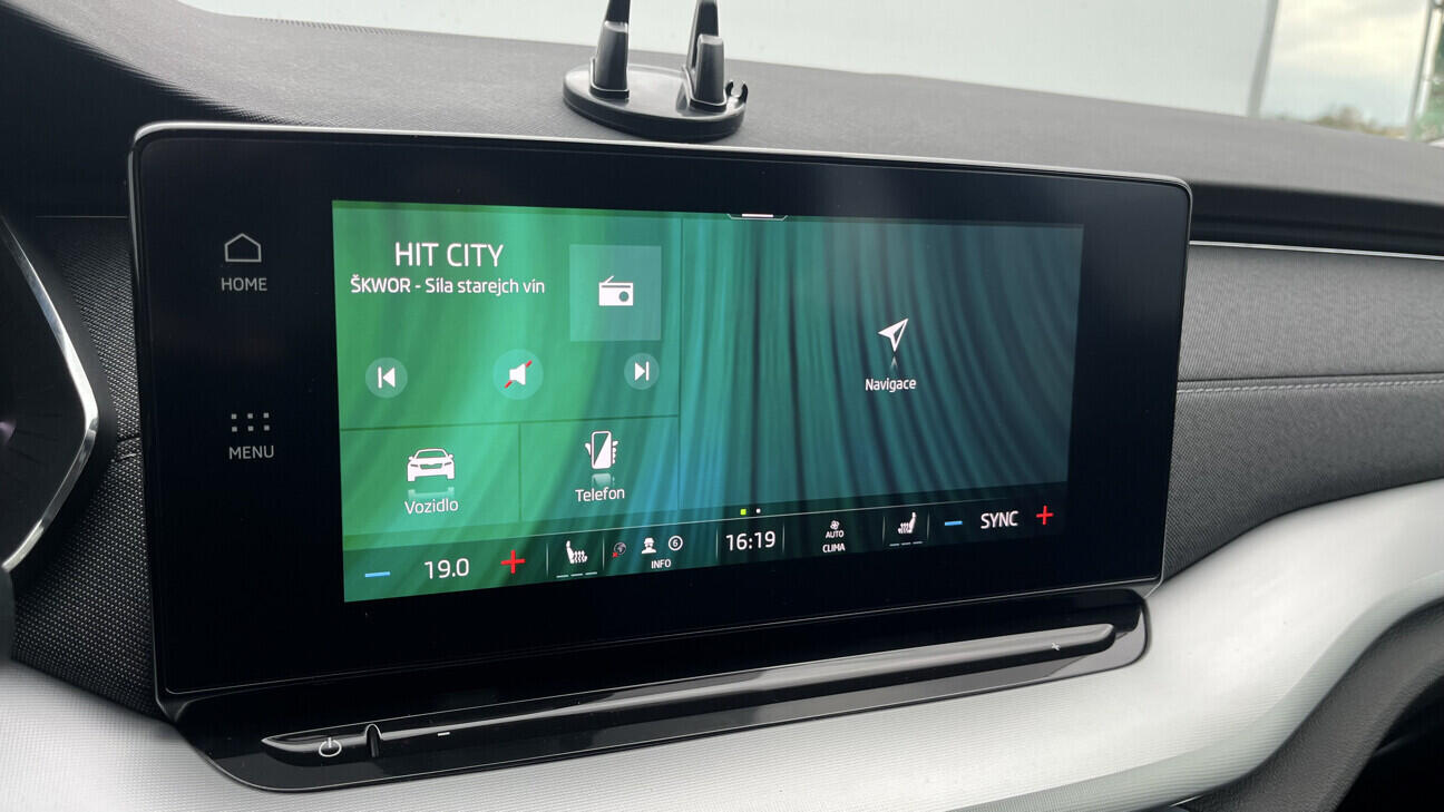 OB199V00794_26.webp_OCTAVIA Style Plus 2.0 TDI 110 kW manuál, DPH