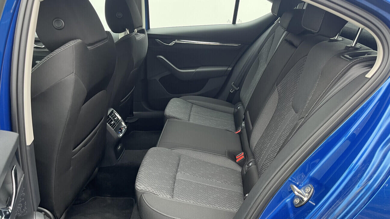 OB199V00794_32.webp_OCTAVIA Style Plus 2.0 TDI 110 kW manuál, DPH