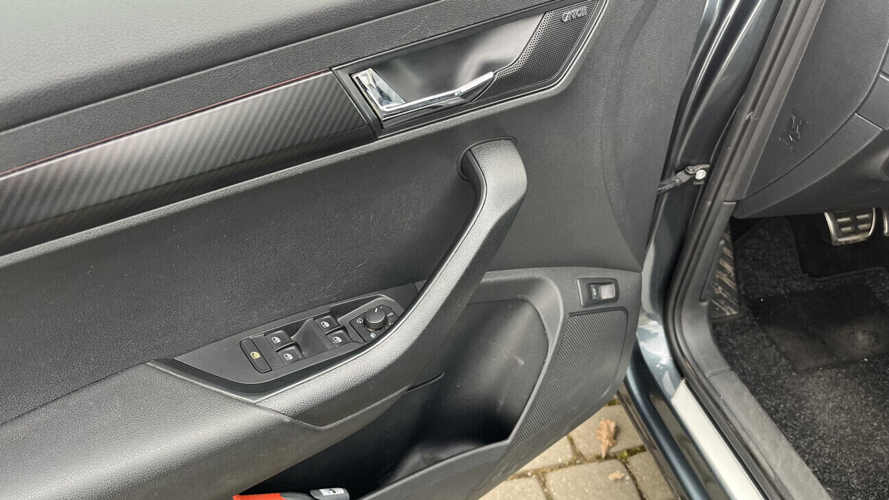 OB199V00800_20.webp_KAROQ SportLine 1.5 TSI 110 kW automat