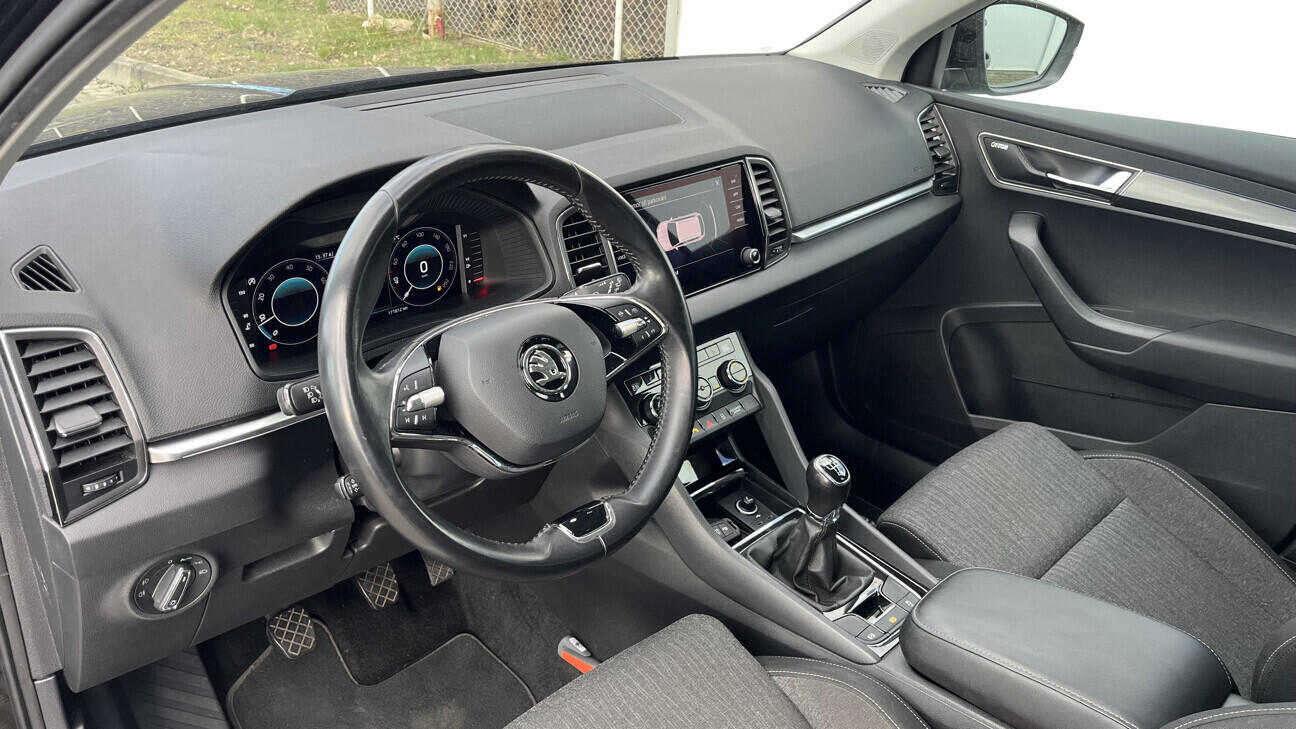 OB199V00801_19.webp_KAROQ Style 1.5 TSI 110 kW manuál