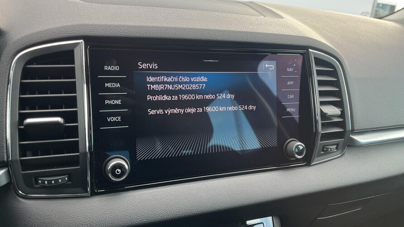 OB199V00801_26.webp_KAROQ Style 1.5 TSI 110 kW manuál