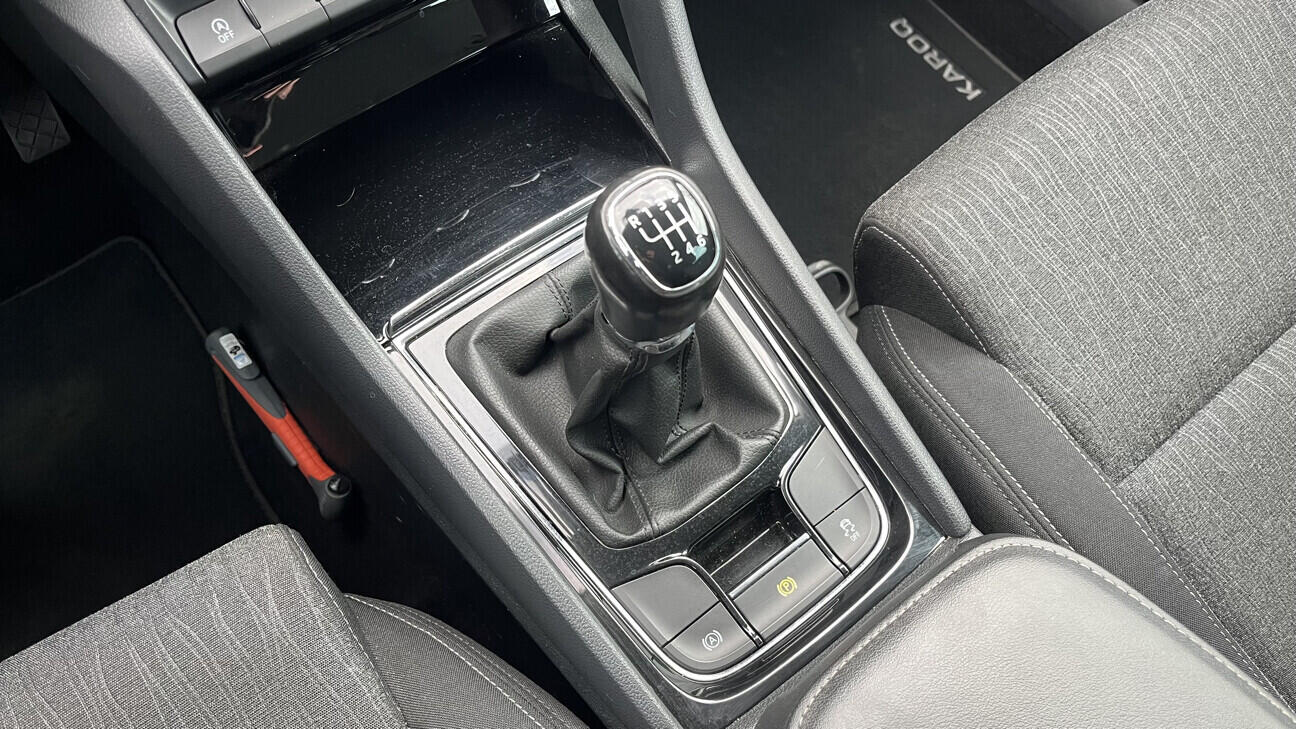 OB199V00801_29.webp_KAROQ Style 1.5 TSI 110 kW manuál