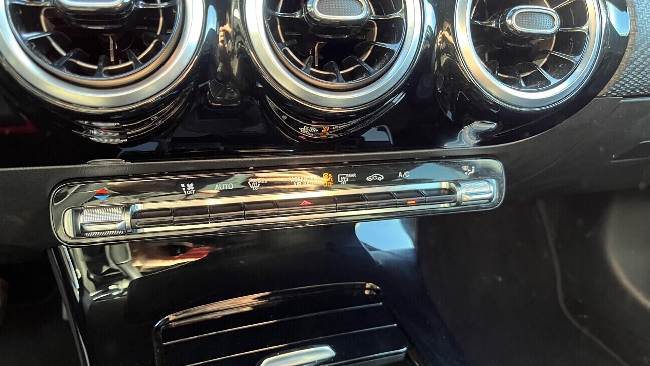 OB199V00802_24.webp_CLA  2.0 . 85 kW automat