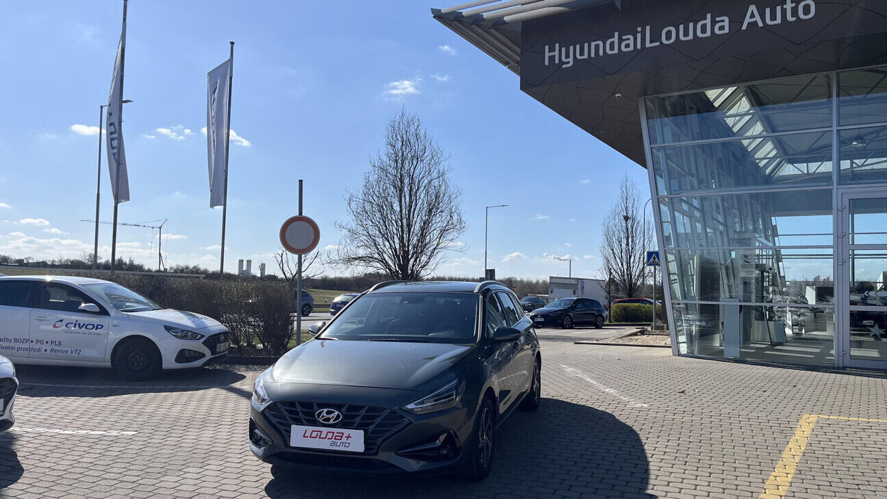 OB199V00806_10.webp_I30 Smart+ Nav 1.5  81 kW manuál