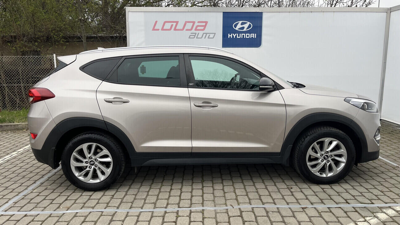 OB199V00808_16.webp_TUCSON Go 1.7  _ kW manuál