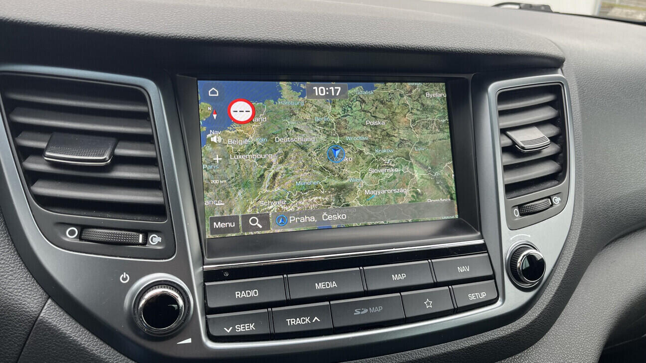 OB199V00808_25.webp_TUCSON Go 1.7  _ kW manuál