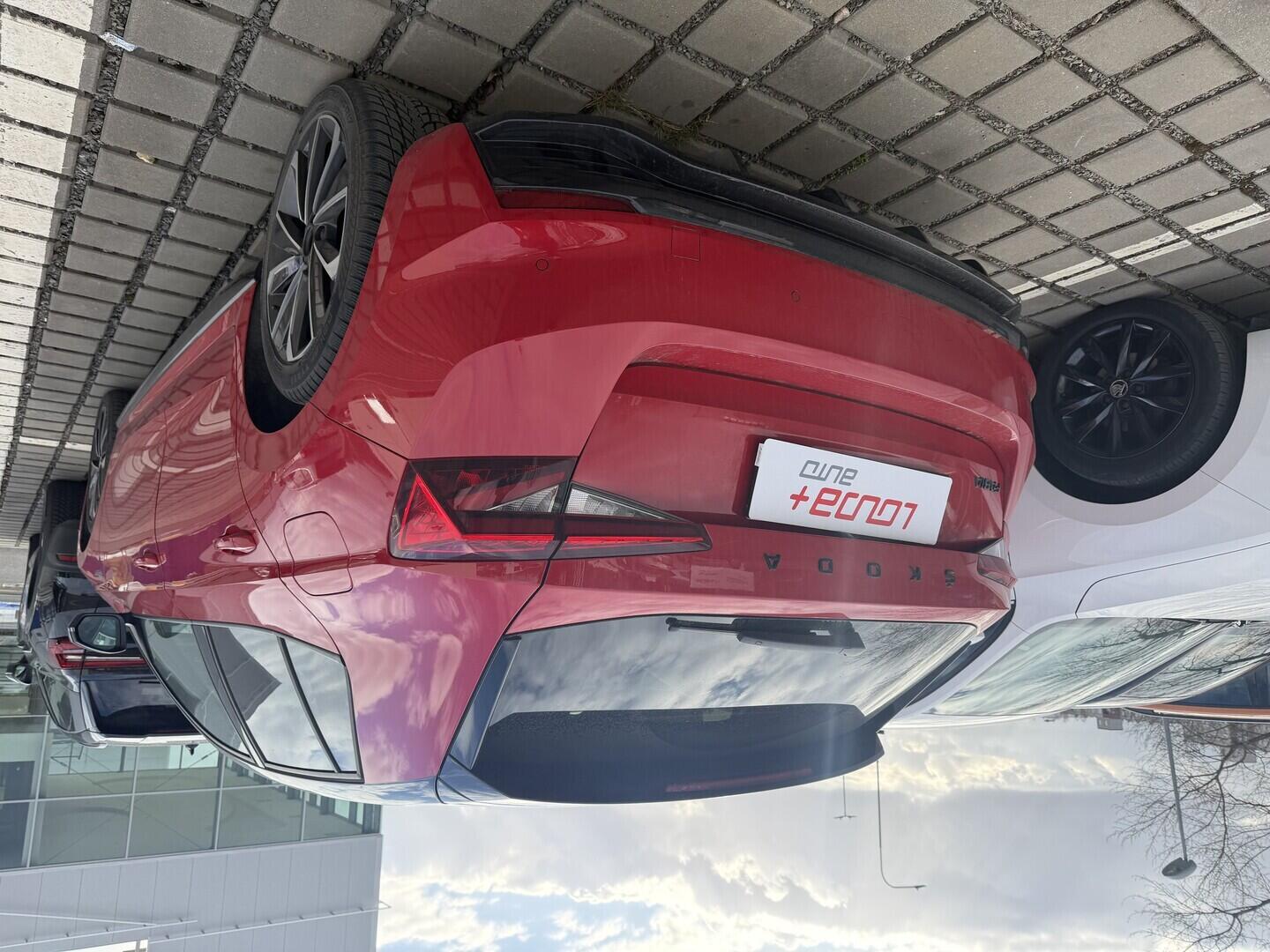 OB199V00810_12.webp_FABIA Monte Carlo 1.0 TSI 81 kW manuál