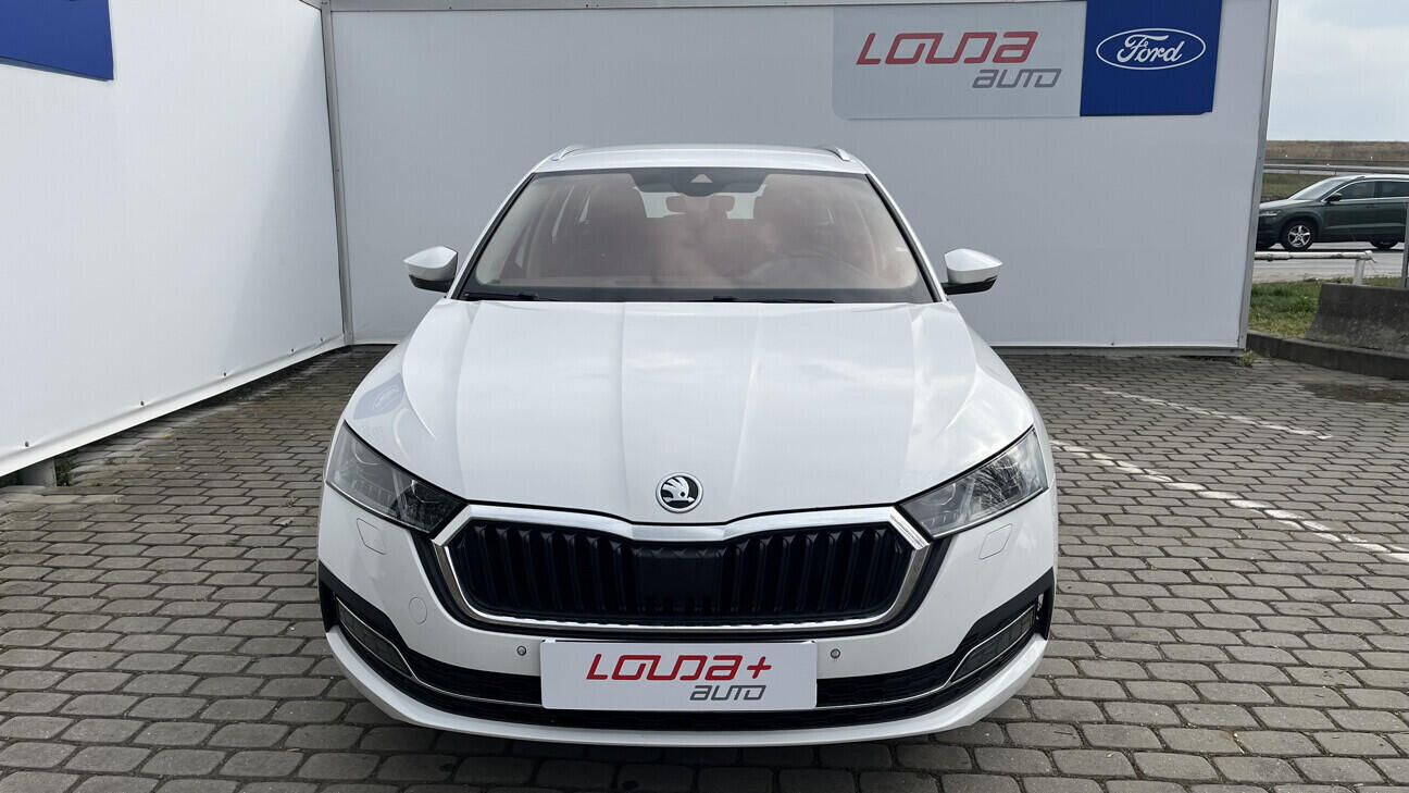 OB199V00816_13.webp_OCTAVIA Style Plus 2.0 TDI 110 kW manuál, DPH