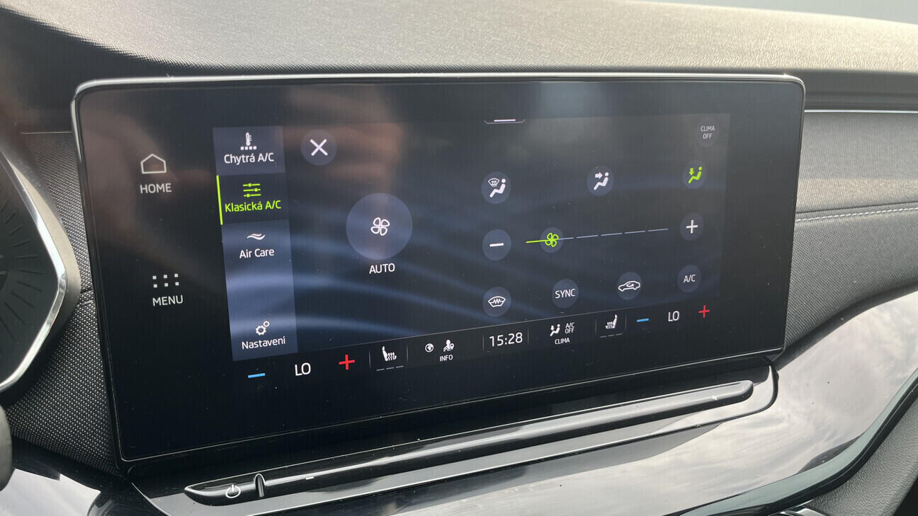 OB199V00816_23.webp_OCTAVIA Style Plus 2.0 TDI 110 kW manuál, DPH