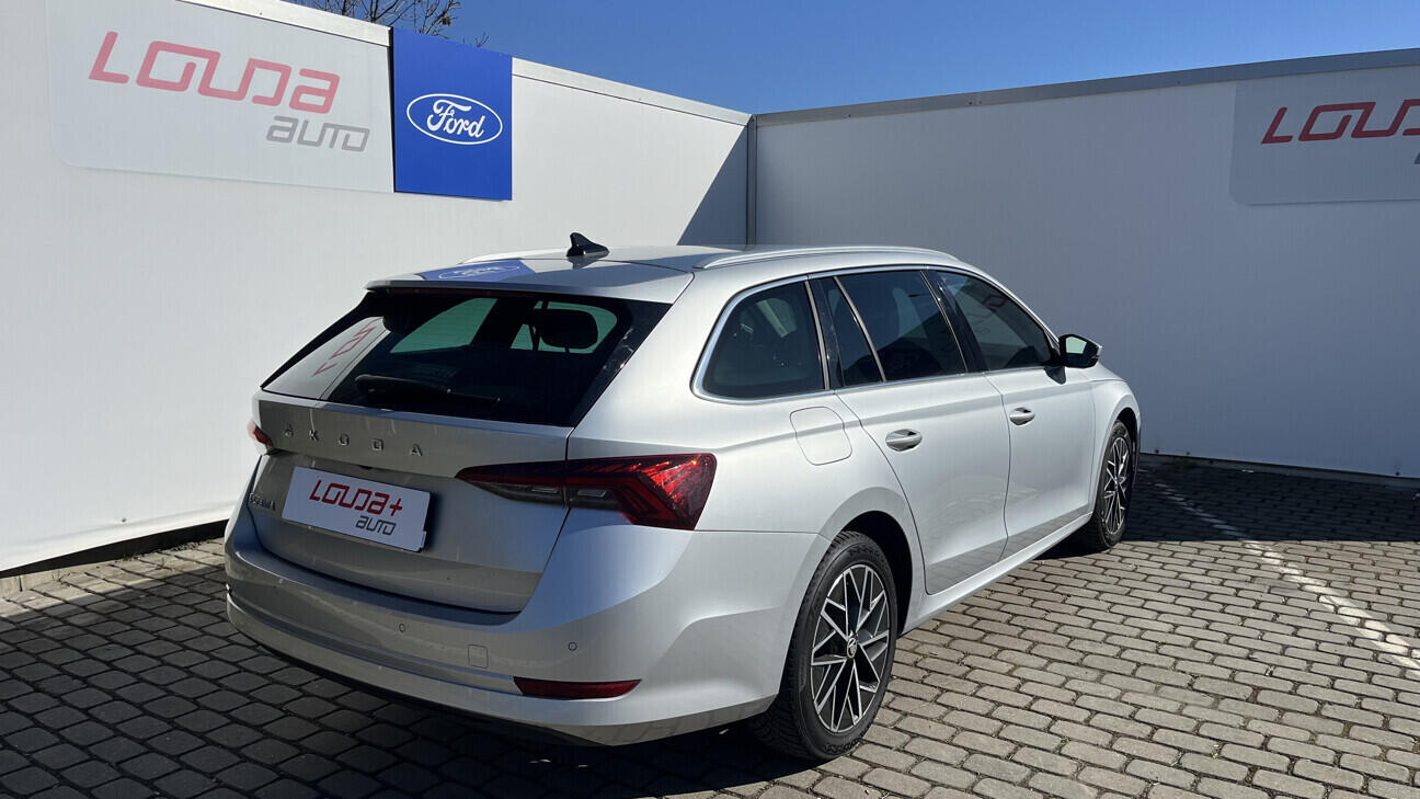 OB199V00817_11.webp_OCTAVIA Style Plus 2.0 TDI 110 kW automat, DPH