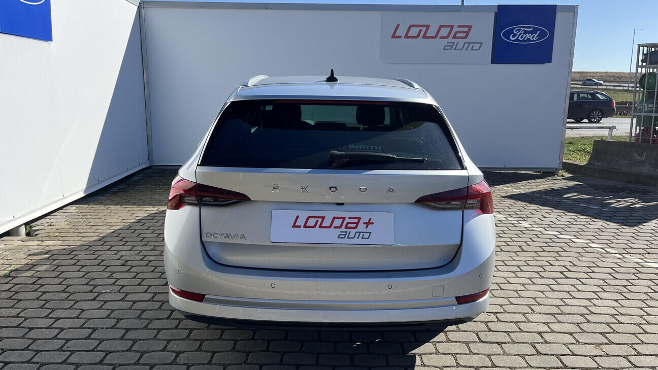 OB199V00817_17.webp_OCTAVIA Style Plus 2.0 TDI 110 kW automat, DPH