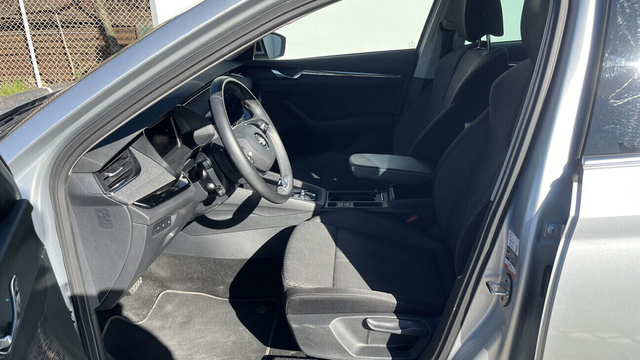 OB199V00817_20.webp_OCTAVIA Style Plus 2.0 TDI 110 kW automat, DPH