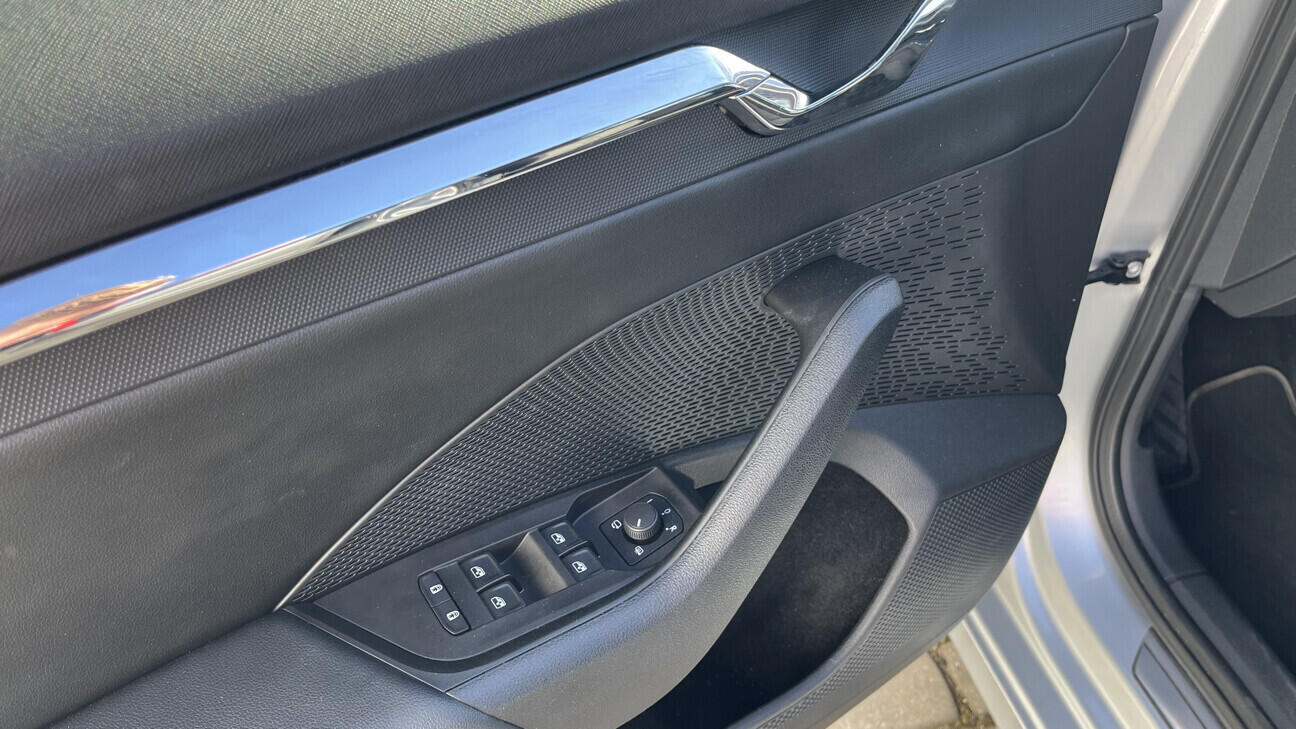 OB199V00817_21.webp_OCTAVIA Style Plus 2.0 TDI 110 kW automat, DPH