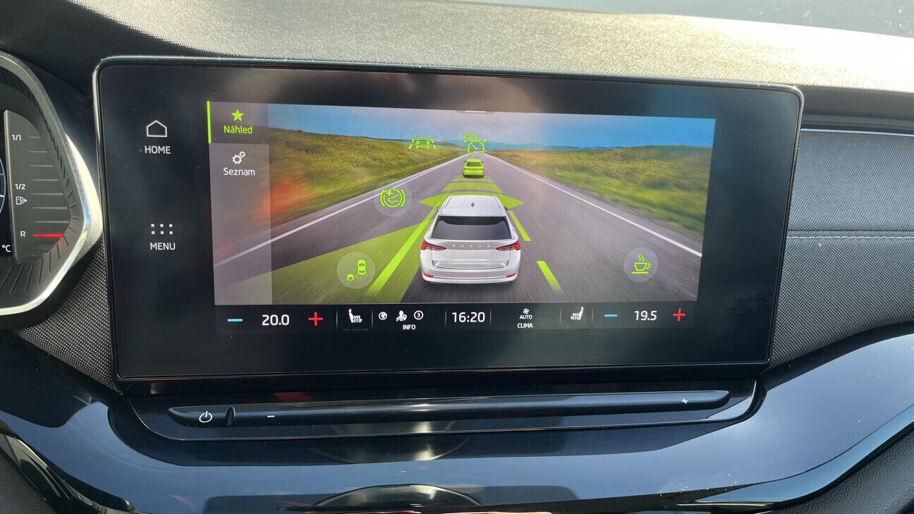 OB199V00817_25.webp_OCTAVIA Style Plus 2.0 TDI 110 kW automat, DPH