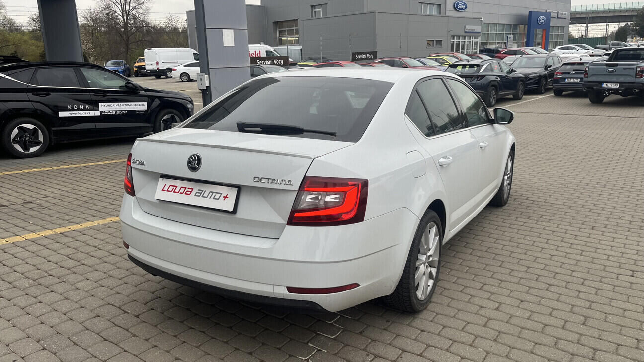 OB199V00818_11.webp_OCTAVIA Style 2.0 TSI 140 kW automat