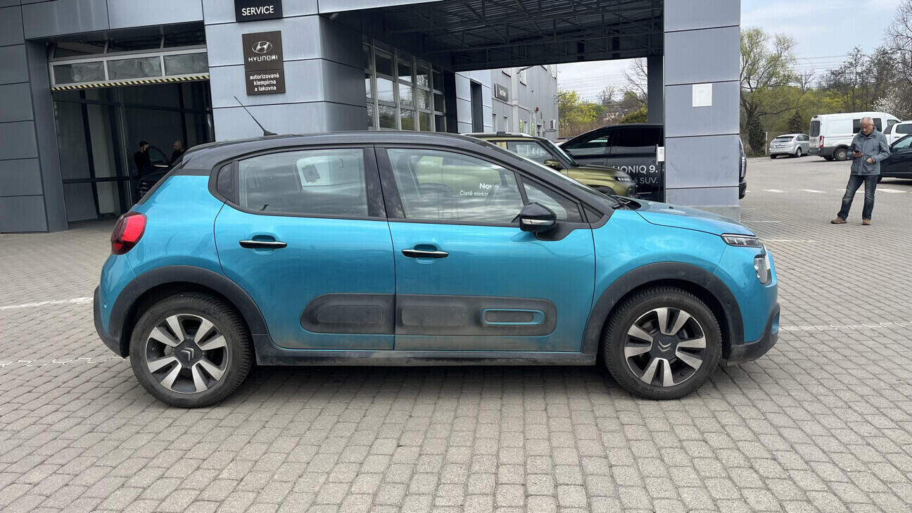 OB199V00821_12.webp_C3  1.2 PureTech 61 kW manuál