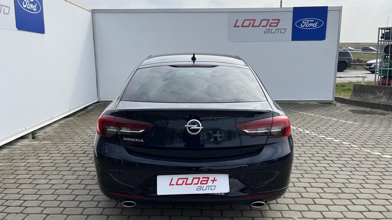 OB199V00824_17.webp_INSIGNIA OPC Line 1.6 . 147 kW manuál, DPH